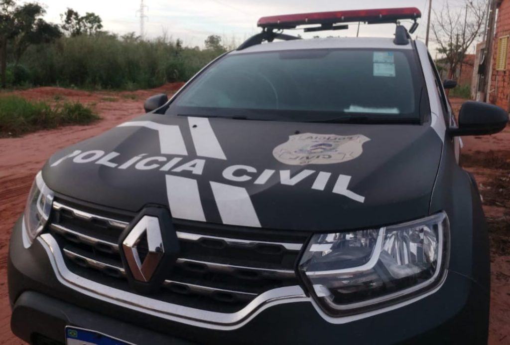 Casal é preso suspeito de coagir mãe de adolescente vítima de estupro e cárcere privado