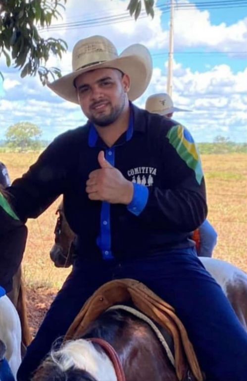 ‘Alegre e brincalhão’, diz prima sobre jovem que morreu após carro sair da pista na BR-242