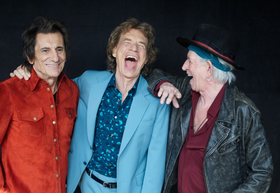Rolling Stones soam revigorados em ‘Foreign Tongues’, disco com grandes feats e menção a Musk