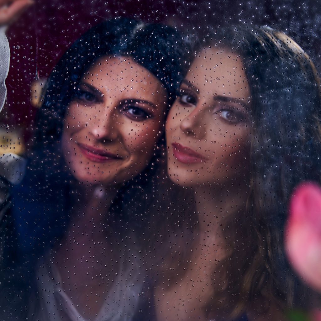 Sandy interrompe hiato para promover gravação com Laura Pausini de versão em português de antiga canção italiana