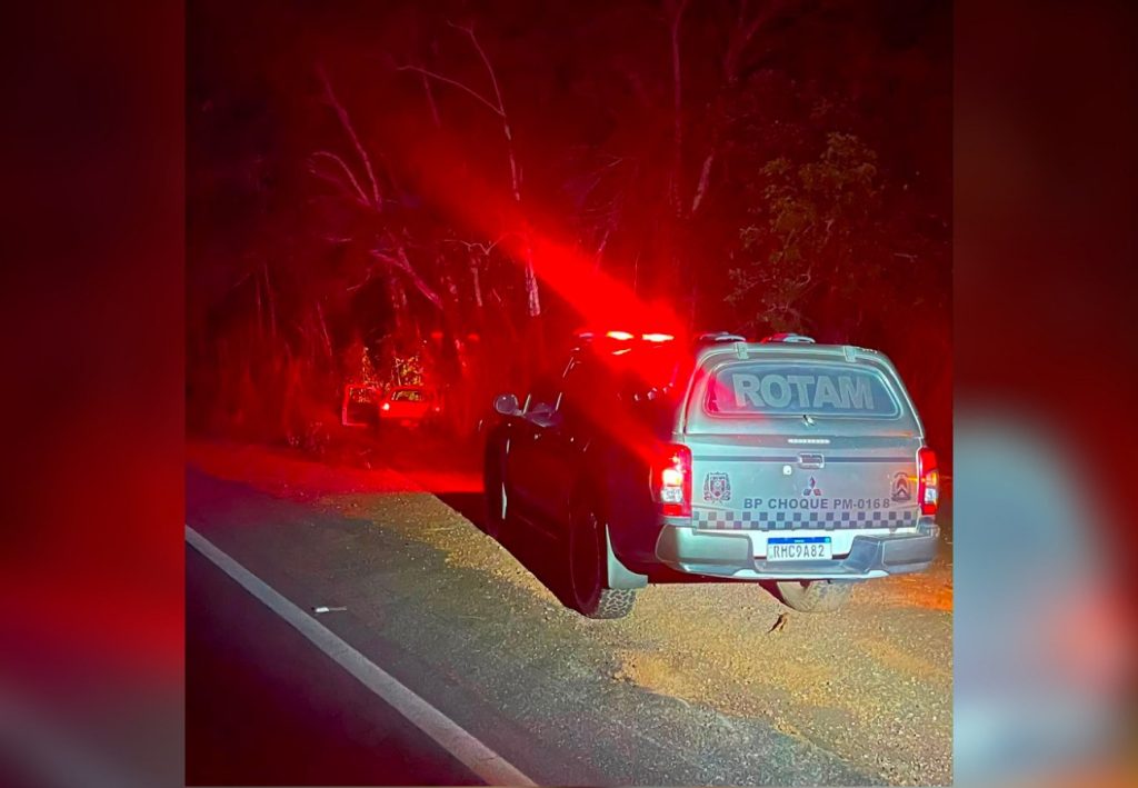 Homem morre em confronto após tentar fugir de abordagem em rodovia, diz PM